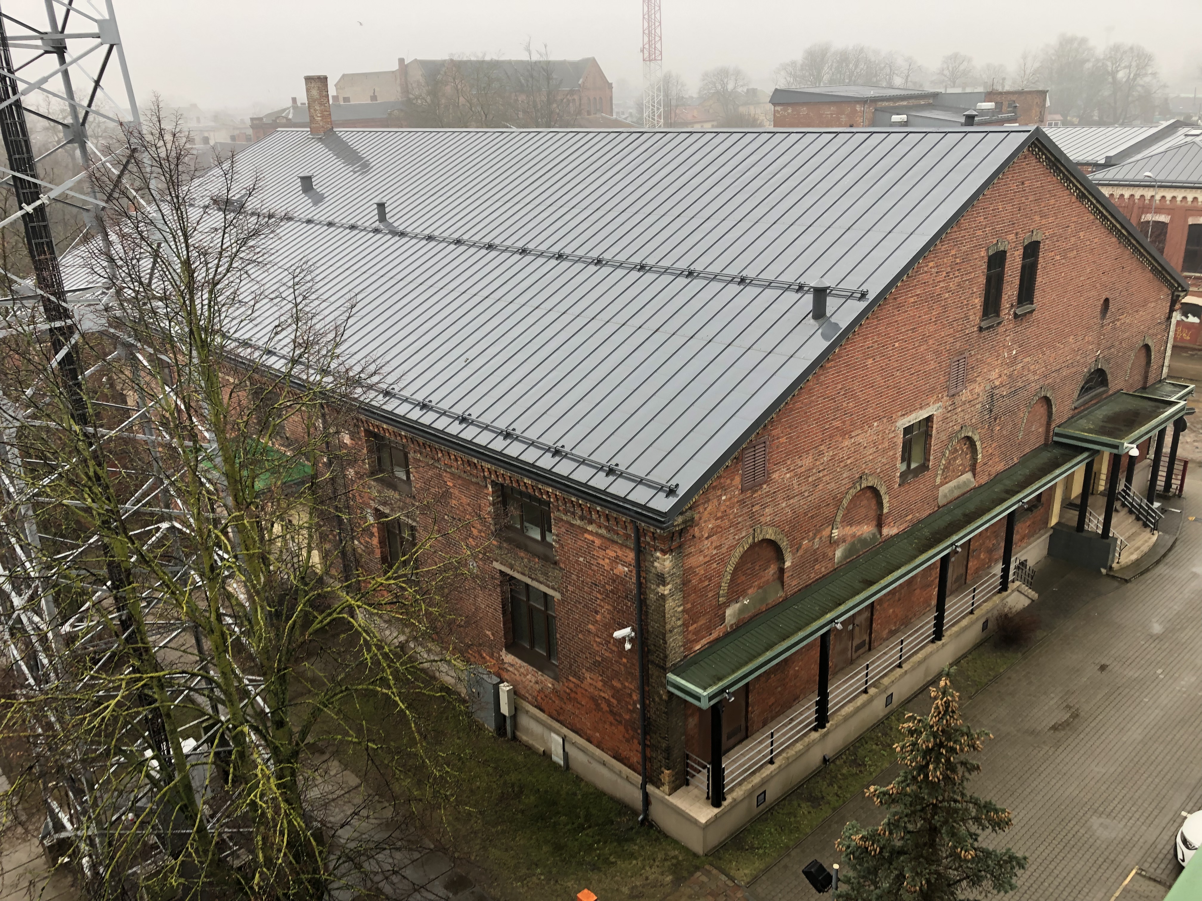 Liepājas pannakse oksjonile soodsa alghinnaga multifunktsionaalne hoonekompleks - Kinnisvarauudised - City24.ee kinnisvaraportaal