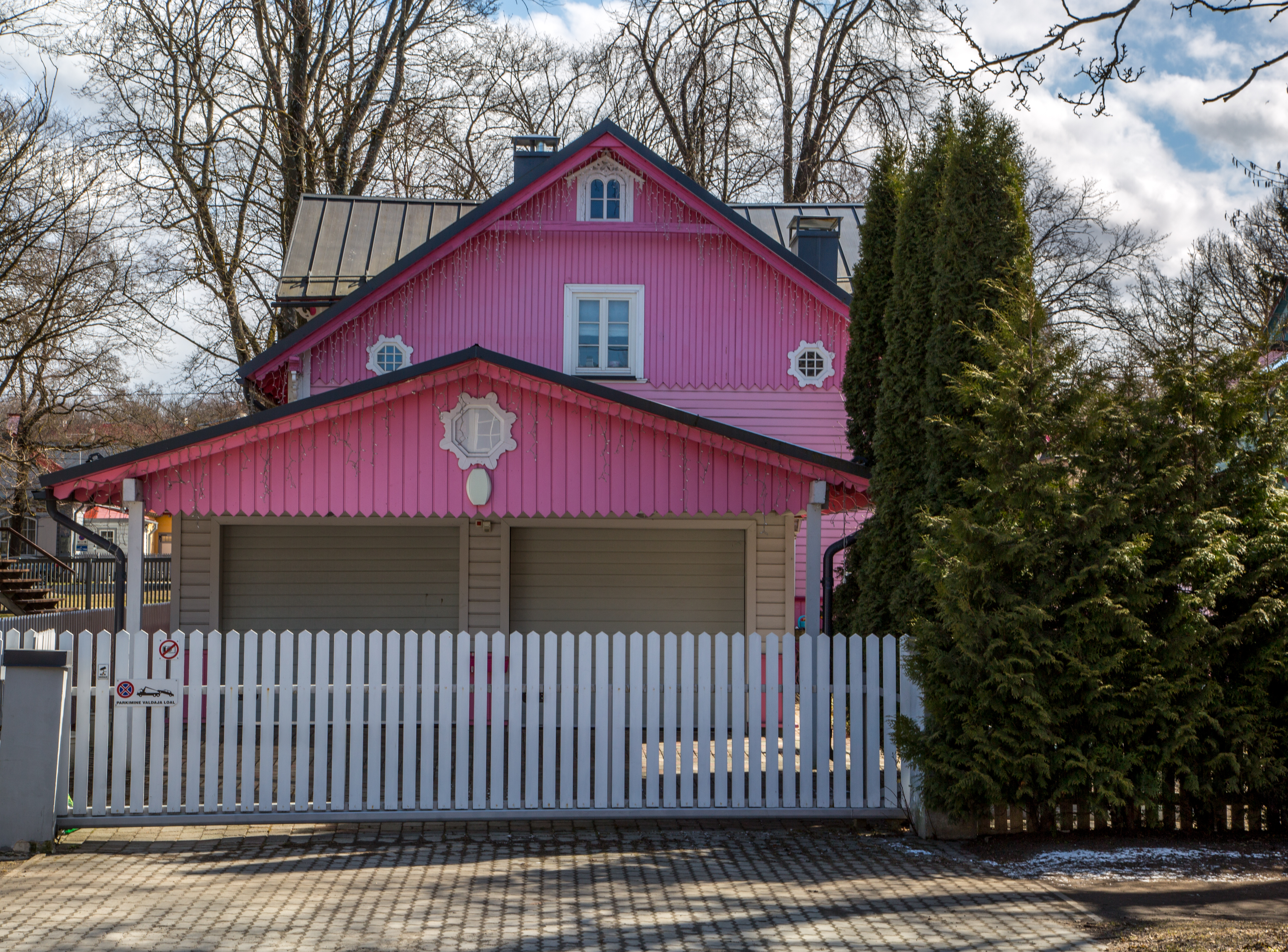 Euribori langus kergitab ostjate huvi eramute vastu - Kinnisvarauudised - City24.ee kinnisvaraportaal