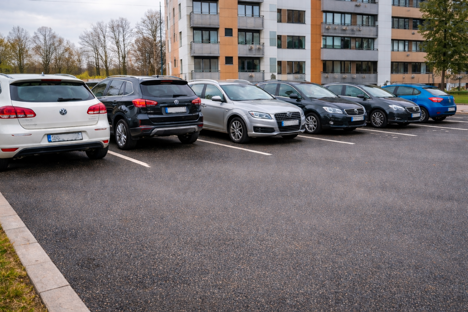 Parkimiskoha kasutusõiguse saab üle anda teiste omanike nõusolekul - Kinnisvarauudised - City24.ee kinnisvaraportaal