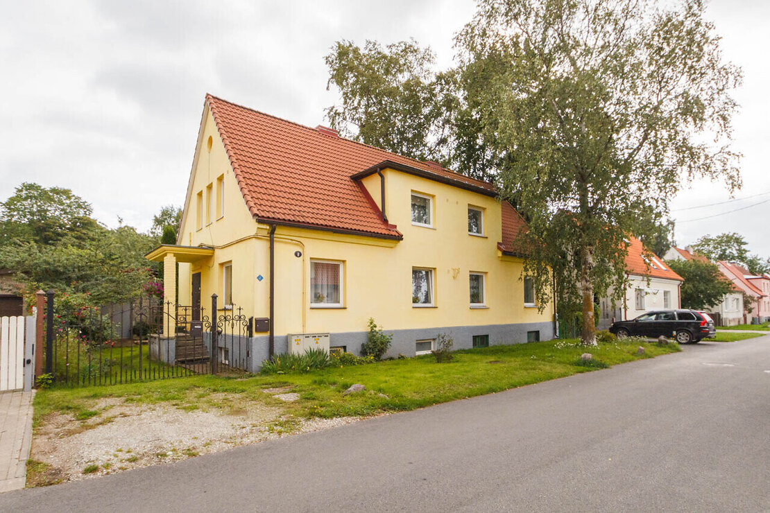 Продажа рядного дома - Tallinn, Põhja-Tallinna linnaosa, Sirbi tn 8 - 45  m², 2 комнаты, 150 000 € - City24.ee портал недвижимости